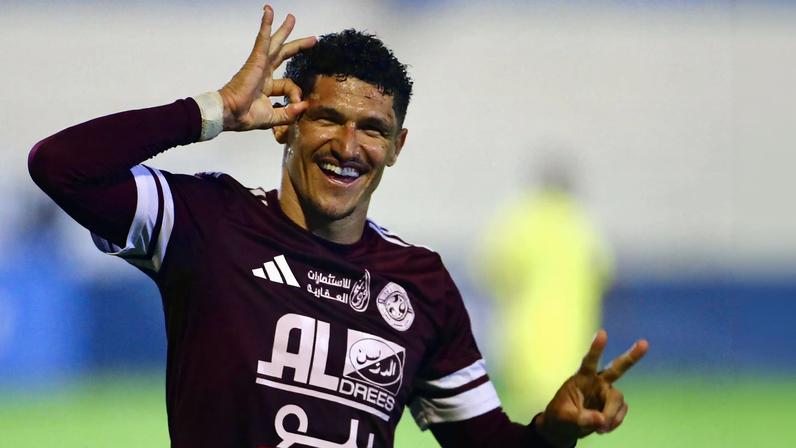 Henrique Luvannor, atacante do Al-Faisaly da Arábia Saudita — Foto: Divulgação | Al-Faisaly F.C.