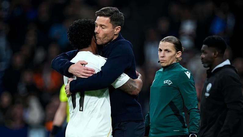 Rodrygo e Xabi em Real Madrid x Manchester City pela Champions — Foto: Getty Images