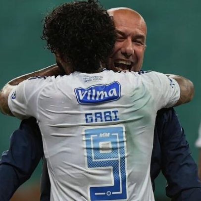 Vice-presidente do Cruzeiro promete novidades sobre Jardim e Gabigol