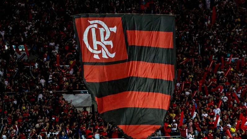 Royal explica começo difícil no Flamengo e cobra 'pé no chão' para a próxima temporada: 'Futebol não se vive de passado' (2:26)