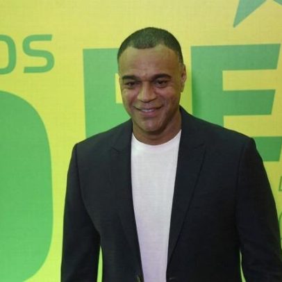 Denilson vê Brasil entre favoritos da Copa e comenta convocação de Neymar