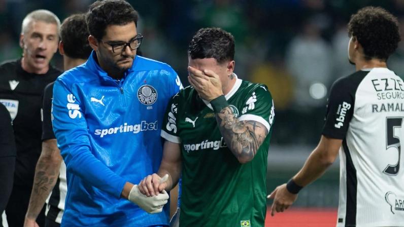 Aníbal Moreno chorou no vestiário do Allianz Parque, após a eliminação do Palmeiras nas oitavas de final da Copa do Brasil para o Corinthians