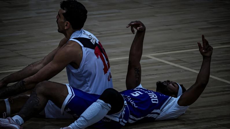 O Cruzeiro derrotou o Vasco dentro de casa em partida válida pelo NBB (Foto: Reprodução)