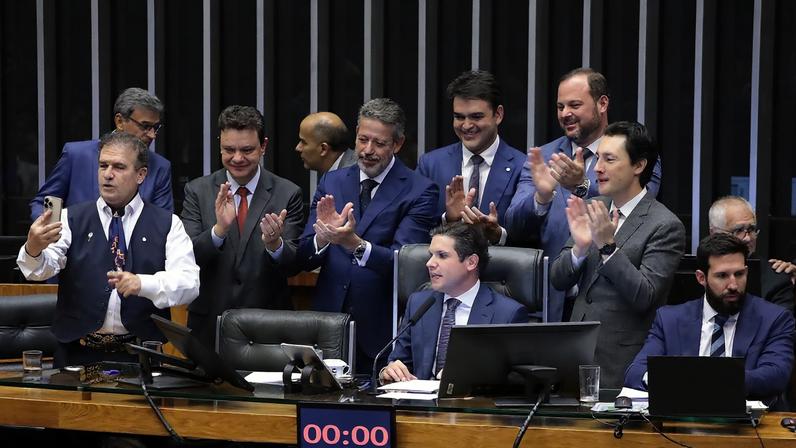 1 de 1 Câmara dos Deputados durante aprovação isenção do Imposto de Renda para até R$ 5 mil — Foto: Bruno Spada / Câmara dos Deputados