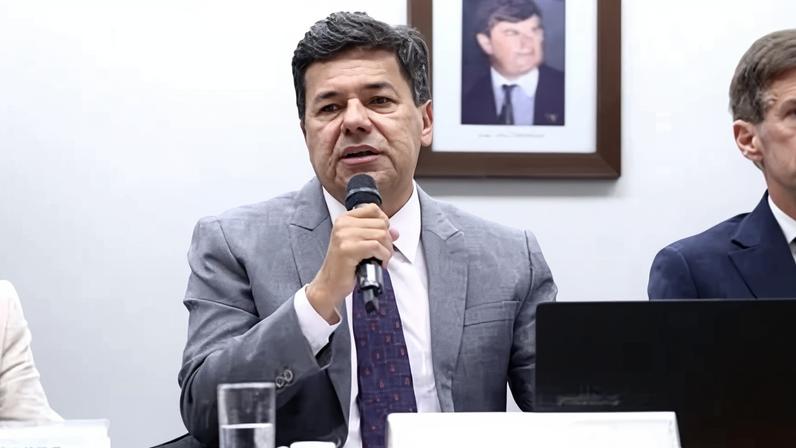 Mendonça apresenta parecer, mas PEC da Segurança fica para a semana que vem