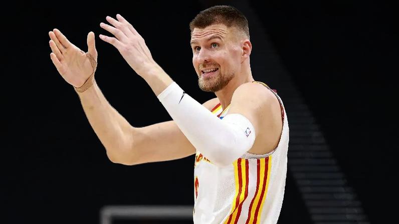 NBA Kristaps Porzingis Hawks