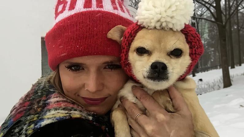 Miranda Lambert said goodbye to her beloved rescue dog, Cher, on Saturday.