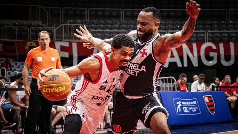 Flamengo e Vasco em duelo pelo NBB 2024/25 (Foto: Hermes de Paula / Flamengo)
