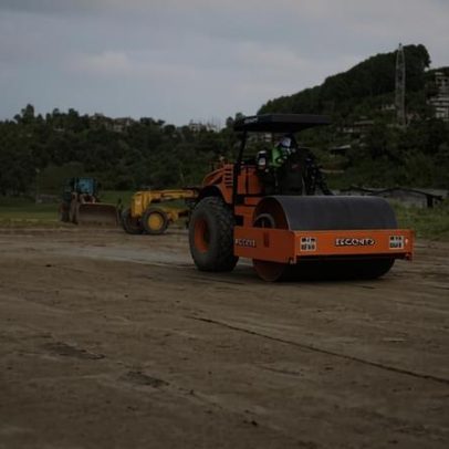 Estrada de orgulho nacional encontra resistência indígena em assentamentos nepaleses