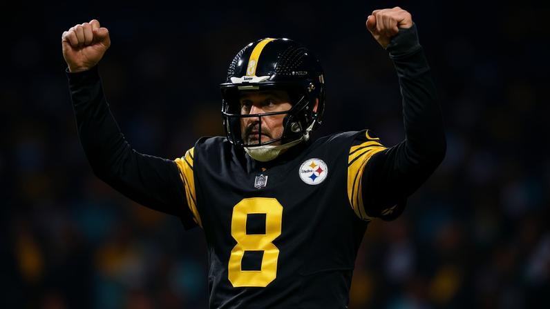 Rodgers destaca precisão na vitória dos Steelers sobre Dolphins em frio