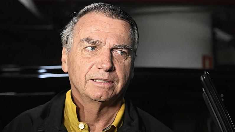 O ex-presidente Jair Bolsonaro deve ter alta nesta quinta (1º)