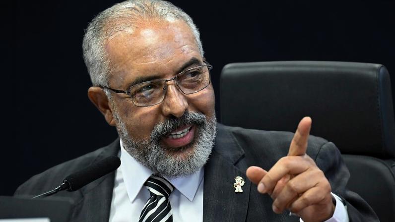 Senador Paulo Paim diz que tentará aprovar a proposta antes do fim do mandato, em 2026. (Foto: Andressa Anholete/Agência Senado)