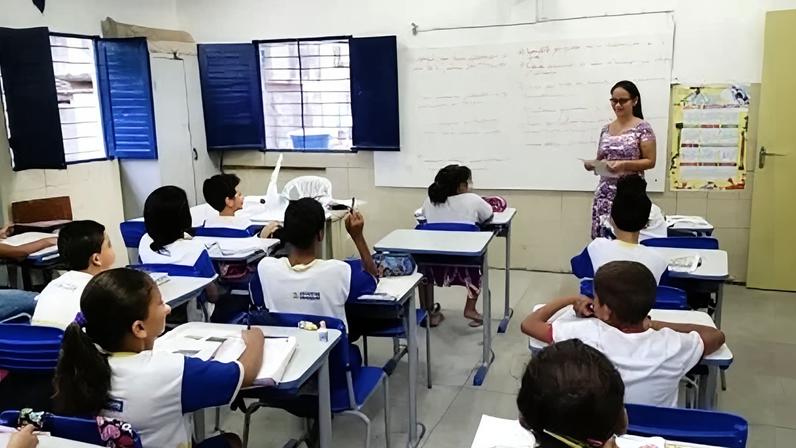 Sem homeschooling, Câmara aprova o novo Plano Nacional de Educação