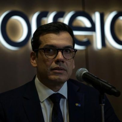 Correios anunciam fechamento de mil agências e demissão de 15 mil funcionários