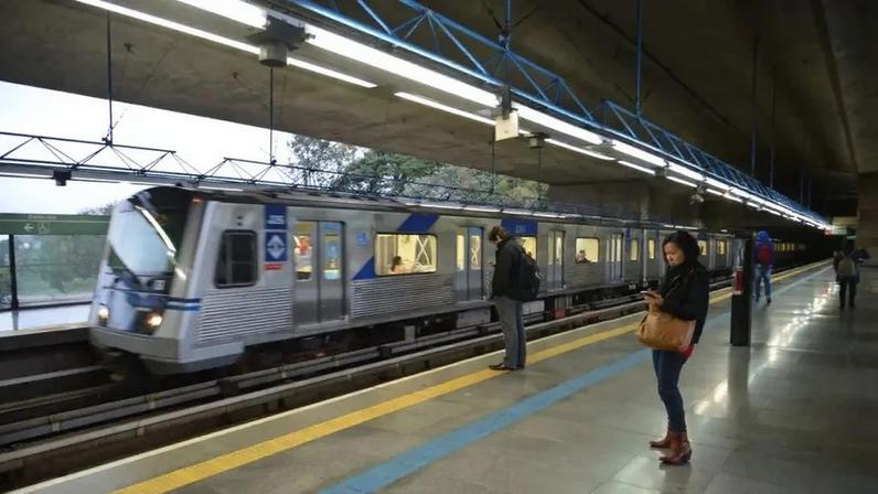 Governo de SP confirma aumento nas tarifas de metrô e trens