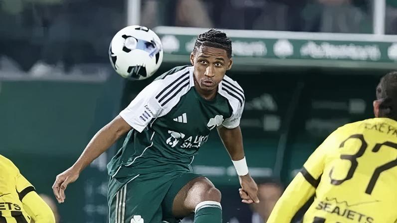 Tetê em ação pelo Panathinaikos no fim de novembro de 2025