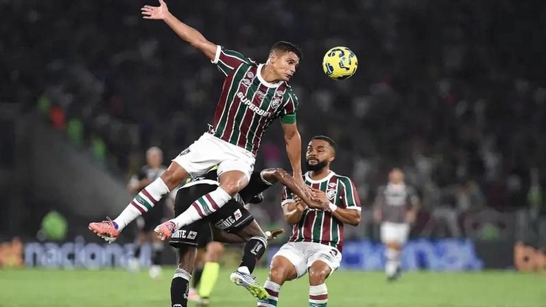 Fluminense e Vasco se enfrentaram no Maracanã (Foto: Alexandre DurÃ£o/Zimel Press/Gazeta Press)