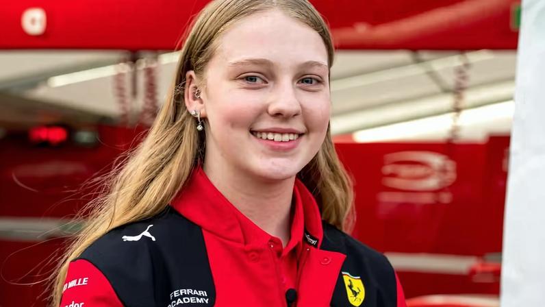 Aurelia Nobels durante período na Academia de Pilotos da Ferrari — Foto: Reprodução/Instagram