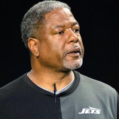 Jets demitem coordenador defensivo Steve Wilks após derrota com 48 pontos