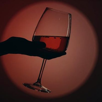 Como foi 2025 para o vinho: profissionais dos EUA apontam estilos definidores