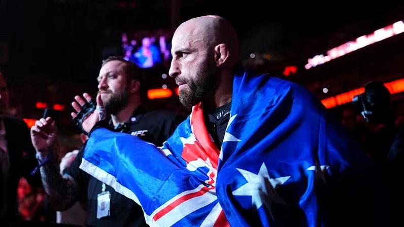 Alexander Volkanovski of Australia prepares to face Diego Lopes of Brazil in the UFC featherweight championship bout during the UFC 314 event at Kaseya Center on April 12, 2025 in Miami, Florida. (Photo by Cooper Neill/Zuffa LLC)
