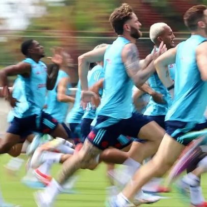 Torcedores do Flamengo declaram afeto a jogador em rede social