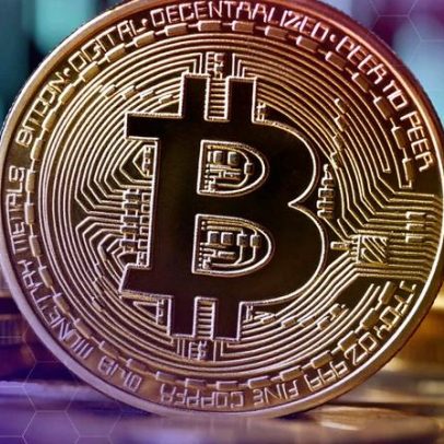 ETFs de Bitcoin sofrem saída de US$ 817 milhões com BTC em queda de 9 meses