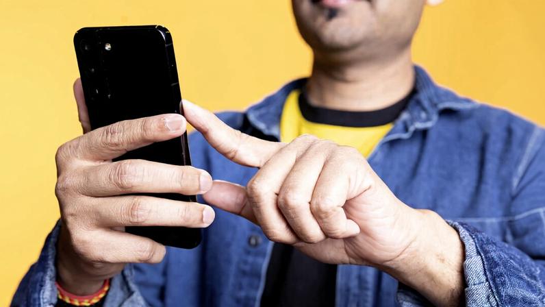 Desconectar das telas é um dos deveres de casa para o final de semana.