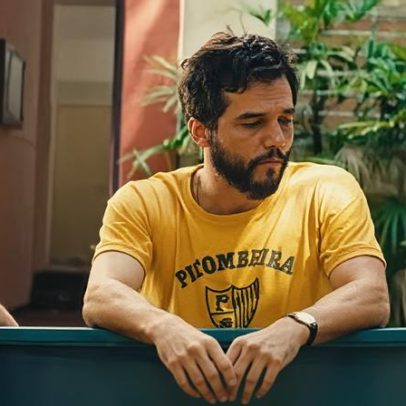 Camiseta de filme de sucesso viraliza entre progressistas brasileiros