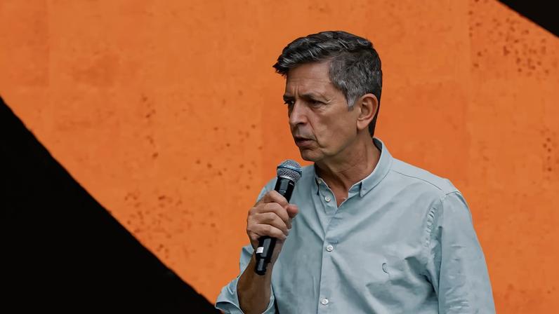 Pr. Paulo Mazoni durante ministração no The Send Brasil 2026. (Foto: Reprodução/YouTube/Dunamis Movement)