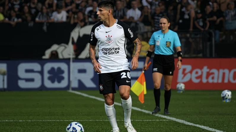 Corinthians negocia renovação com lateral (Foto: Jefferson Jose Dos Santos Silva/RP FOTOPRESS/GazetaPress)