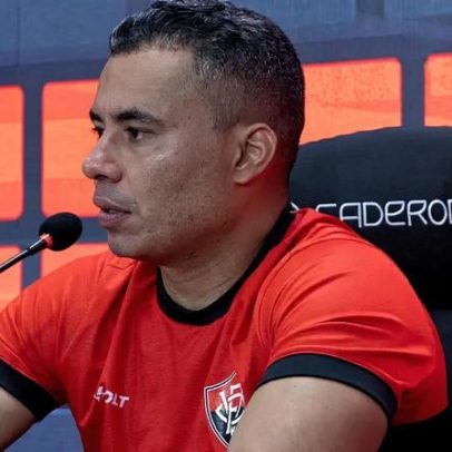 Jair Ventura detalha mudanças no Vitória e projeta estreias