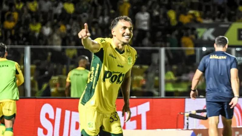 Eduardo comemora gol marcado contra o Vasco (Foto: Andrey Queiroz/RP FOTOPRESS)