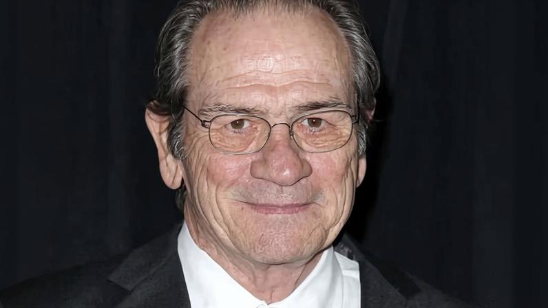 Tommy Lee Jones acted alongside his daughter, Victoria, a number of times.