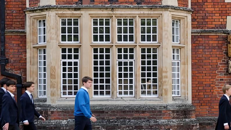 Diretor de Eton pede desculpas após ex-professor preso por agressão sexual