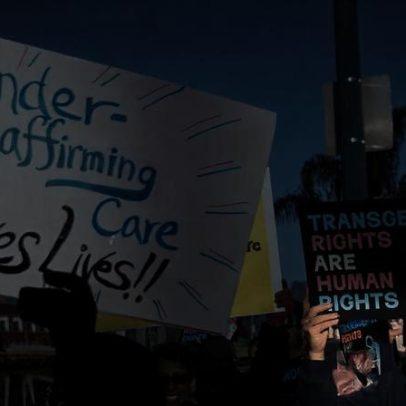 Funcionários federais dos EUA acionam contra proibição de cuidados de afirmação de gênero