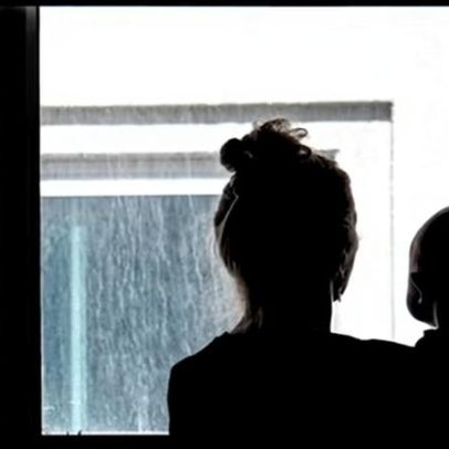 Sete em cada dez mães no Reino Unido se sentem sobrecarregadas, aponta estudo