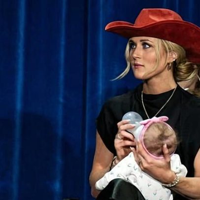 A 'womanosphere' incentiva seguidores a apoiar o ICE