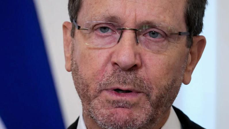Israeli President Isaac Herzog speaks during a press conference with Latvian President Edgars Rinkevics in Riga, Latvia August 5, 2025. REUTERS/Ints Kalnins/File Photo