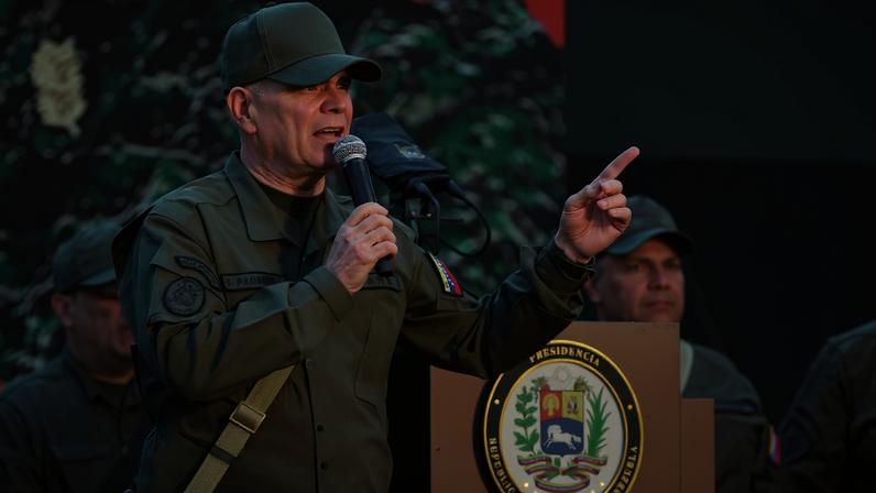 Así fue el anuncio del ministro de defensa.