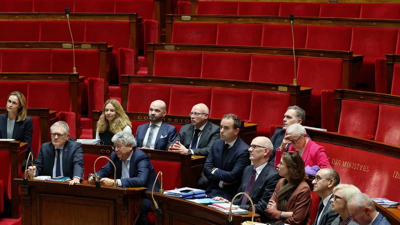 French Prime Minister Sebastien Lecornu, members of the French government and members of parliament listen to the President of National Assembly during a debate on the draft budget bill at the National Assembly in Paris, France, January 23, 2026. REUTERS/Gonzalo Fuentes/File Photo
