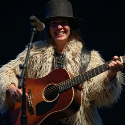 4 Non Blondes embala Rockin’ Eve com o hino ‘What’s Up?’