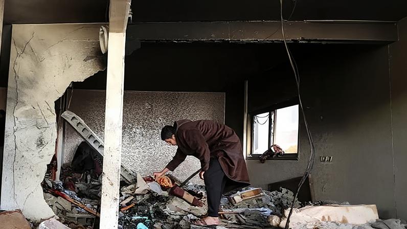 Israel ataca Gaza; pelo menos 12 mortos, entre os maiores desde outubro