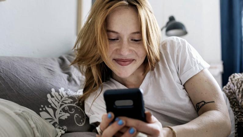 5 Dangers of Forming a Parasocial Relationship with AI
