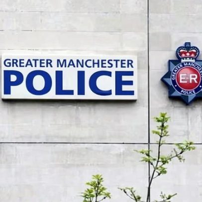 Homem é preso após assalto em Salford; mulher de 95 anos foi amarrada