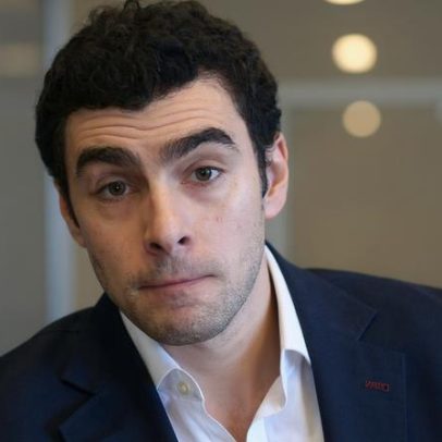 Juiz dos EUA elimina acusações de assassinato e armas contra Luigi Mangione