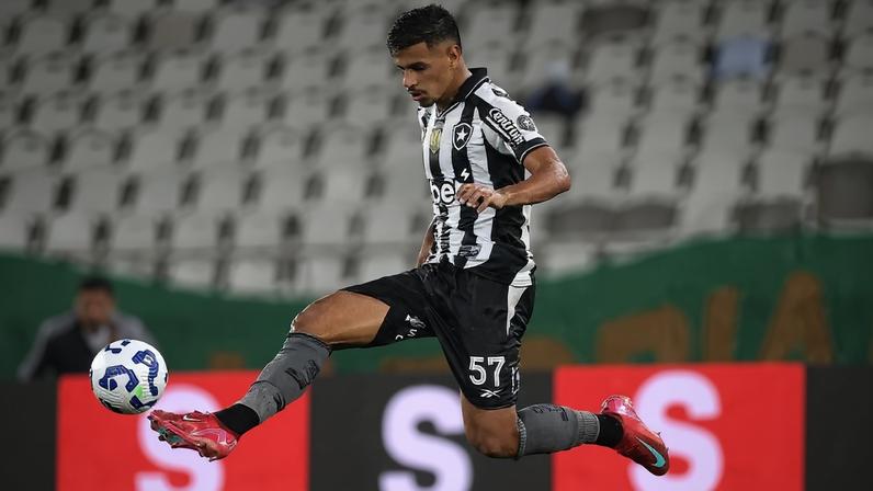 David Ricardo em ação pelo Botafogo (Foto: Vítor Silva/Botafogo)