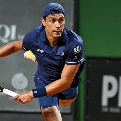 Monteiro vence no saibro chileno; Meligeni é eliminado