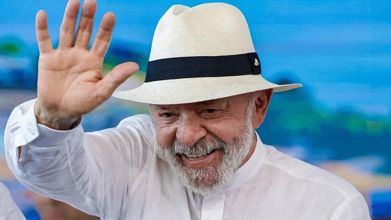 Boletim médico de Lula após cirurgia de catarata aponta recuperação estável