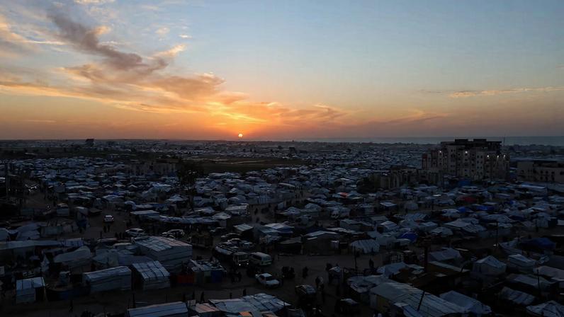 Tent camp sheltering Palestinians displaced by the Israeli offensive, in Khan Younis